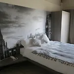 Hotel Seven 2*