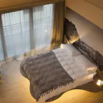 Hotel Seven 2*